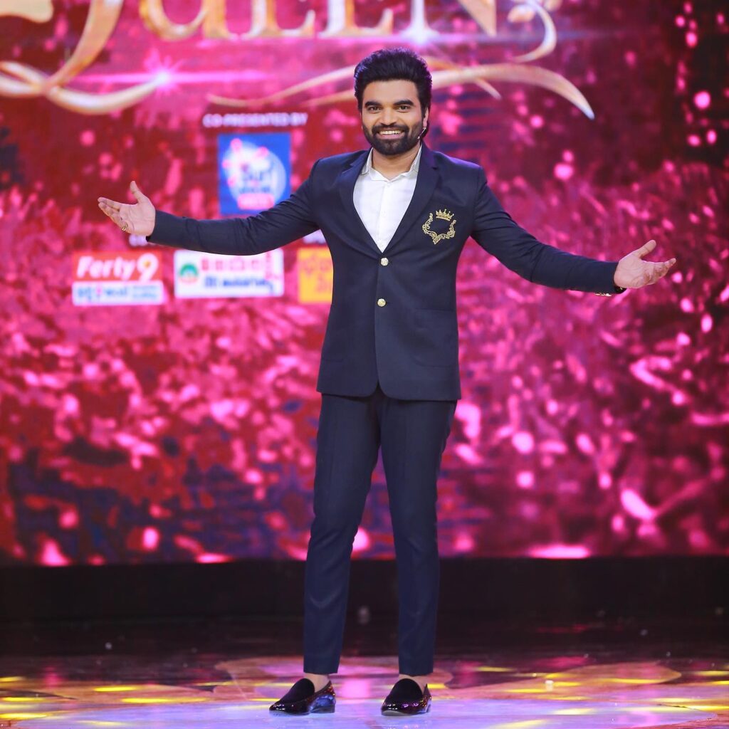 Anchor Pradeep Machiraju Photos Lovely Telugu