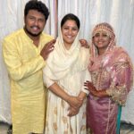 Senior actress Shanoor Sana family photos